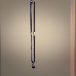 Black express necklace